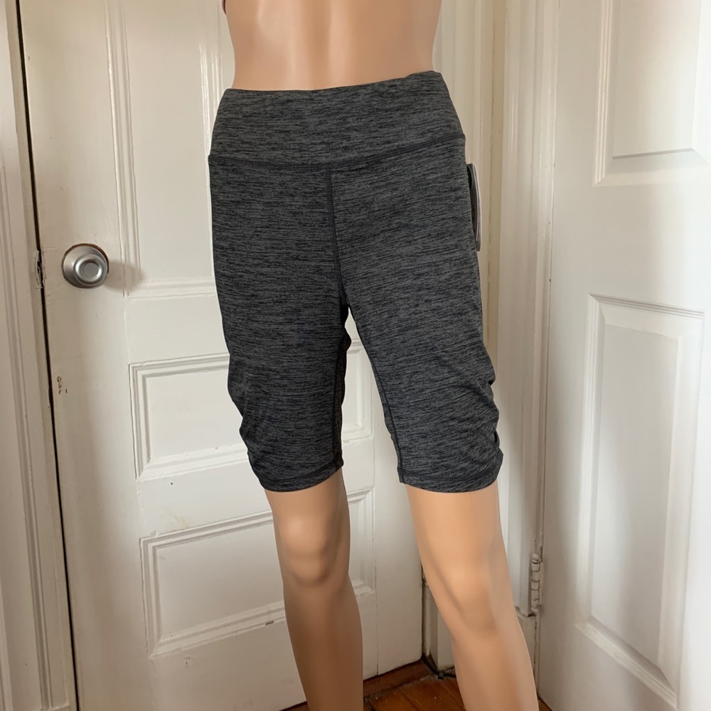 NWT Gaiam Charcoal Heather Om Yoga Short Large